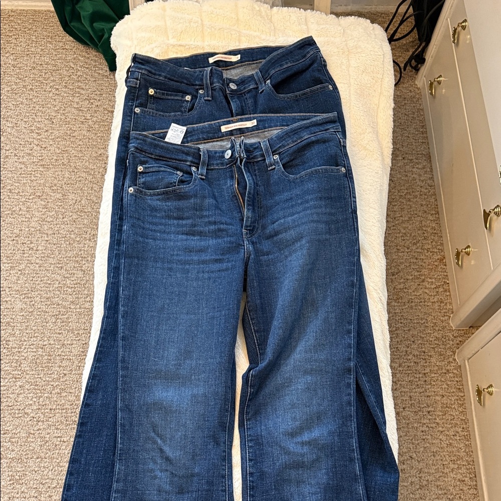 Levi's Women's Dark Blue Jeans size 31